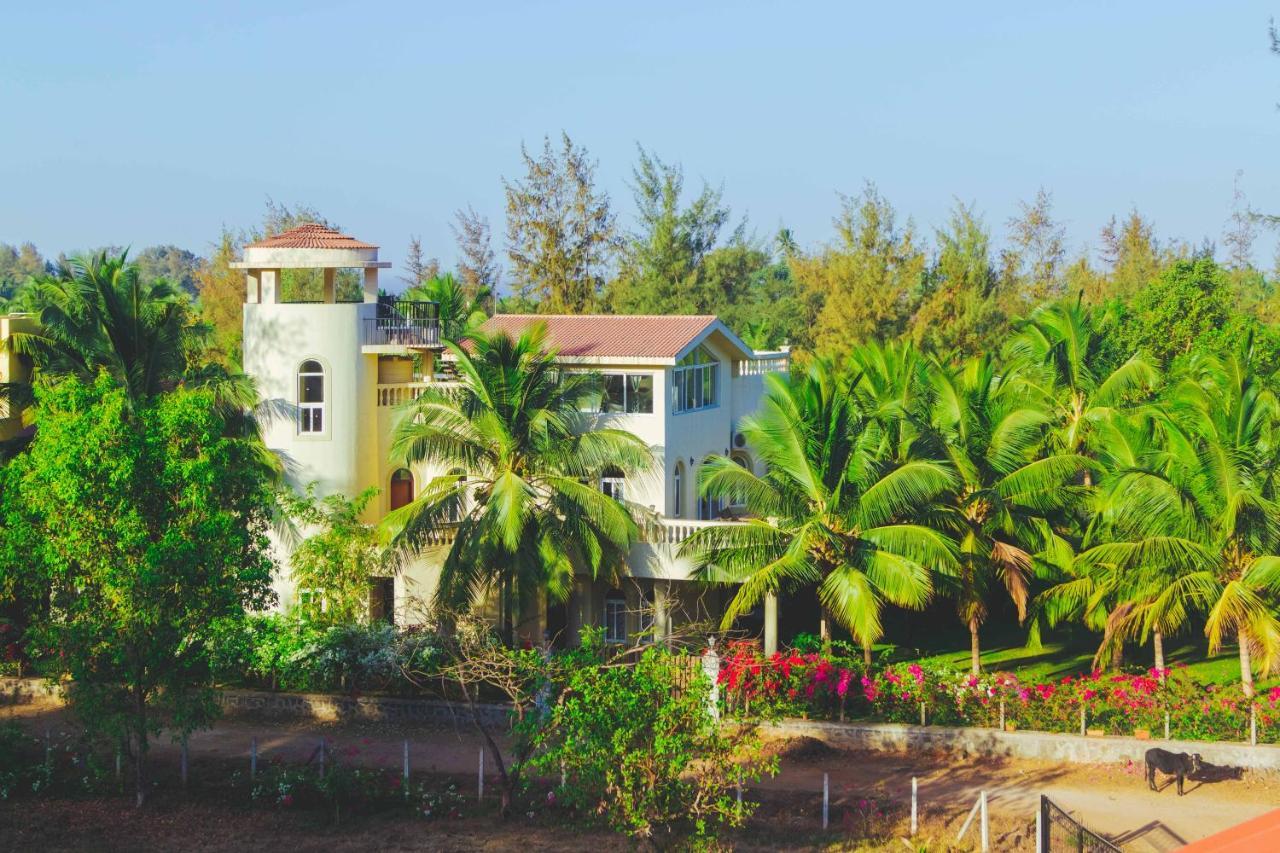 Saffronstays La Casa Maestro, Kashid - Spanish-Style Luxury Villa Near Kashid Beach Exterior photo